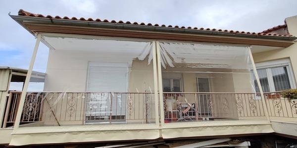 Ζελατίνα μπαλκονιού